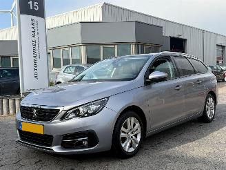 Avarii autoturisme Peugeot 308 SW 1.2 PureTech Blue Lease Executive 2019/8