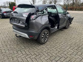 Damaged car Opel Crossland 1.2  Turbo  AUTOMAAT EDITION 2022/10