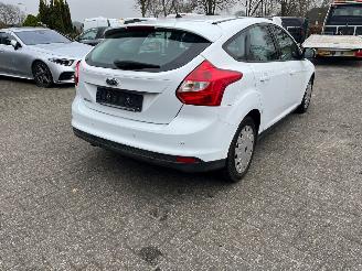 Ford Focus 1.6 TDCI  klima  NAVI picture 4