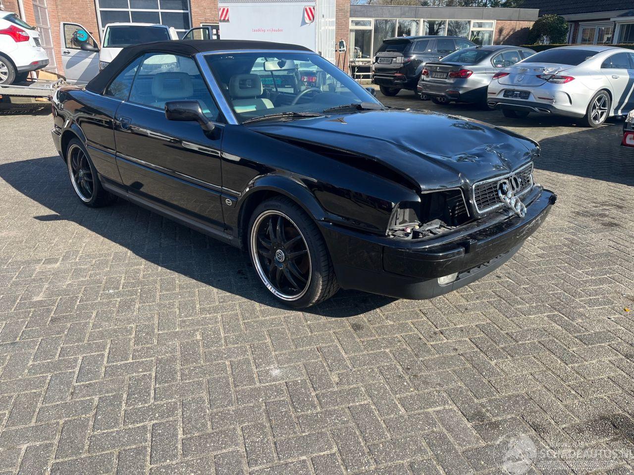 Audi 90 2.8 V6.  AUTOMAAT. 44000 milles. !!!