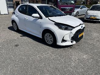 Coche accidentado Toyota Yaris 1.5 HYBRID ACTIVE AUTOMAAT. 2022/5