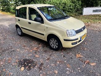 skadebil auto Fiat Panda 1.2 ACTIVE 2011/6