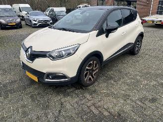 Auto incidentate Renault Captur 0.9 TCE DYNAMIQQUE. 2016/7