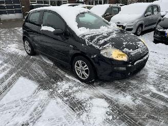 krockskadad bil auto Fiat Punto Evo 1.3 MULTIJET KLIMATRONIC SPORTVELGEN 2010/12