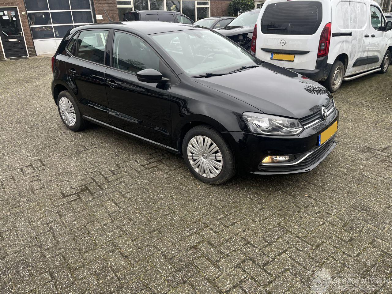 Volkswagen Polo 1.4 TDI COMFORTLINE. ZWART.