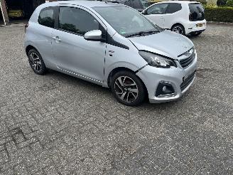 Peugeot 108 1.0 ALLURE picture 2
