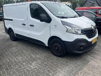 skadebil bedrijf Renault Trafic 1.6 DCI T29 Comfort. energy 2016/6