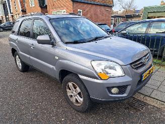 krockskadad bil auto Kia Sportage 2.0 cvvt E-ecutive 2009/9