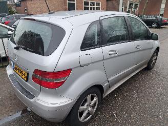 Mercedes B-klasse 160 blue E picture 4