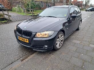 Damaged car BMW 3-serie 318i business line automaat 2010/4