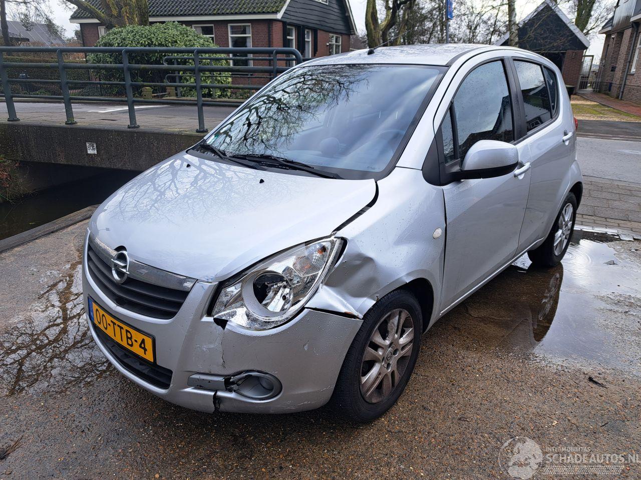 Opel Agila 1.0i