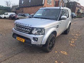 Damaged car Land Rover Discovery 3.0 SDV 6 HSE automaat 2015/1