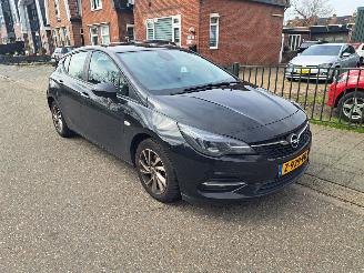 Opel Astra 1.2eleganse picture 2