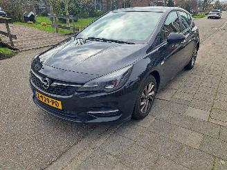 Auto incidentate Opel Astra 1.2eleganse 2020/3