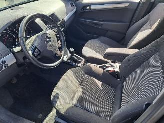 Opel Astra 1.6 cosmo picture 3