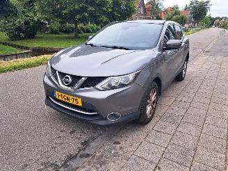 skadebil auto Nissan Qashqai 1.2i motor niet goed 2014/1
