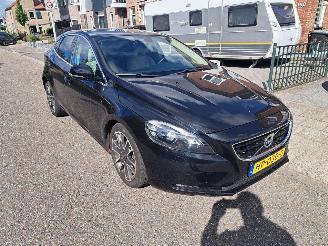 Coche accidentado Volvo V-40 2.0 D2 ocean race 2015/12