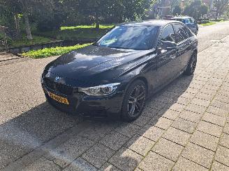 damaged passenger cars BMW 3-serie 328i automaat 2016/2