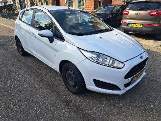 Ford Fiesta 1.0i style picture 2
