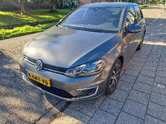 Unfallwagen Volkswagen Golf golf e automaat 2020/1