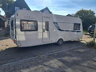 Vaurioauto  passenger cars LMC  MUN VIVO 520E 2015/8
