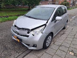 Unfallwagen Toyota Verso S 1.3 VVTi aspiration automaat 2012/2