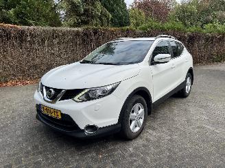 skadebil auto Nissan Qashqai 1.2 TEKNA AIRCO 2016/3