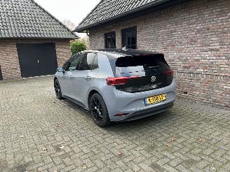 Vaurioauto  passenger cars Volkswagen ID.3 PRO LIFE 58 kWh 204PK 2020/12
