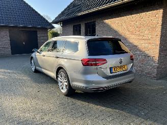 Voiture accidenté Volkswagen Passat 1.4 TSI GTE HYBRID NAVI 2016/12