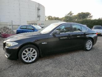 BMW 5-serie 525d High Executive LEER AUTOMAAT picture 2