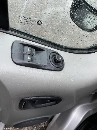 Renault Trafic 1.9 dCi Serie Speciale AIRCO DC 6-persoons picture 9