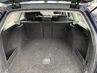 Volkswagen Passat Variant 1.6 TDI Comfort Executive AIRCO NAVI CRUISE picture 11