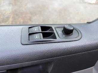 Volkswagen Transporter 2.0 TDI L2H1 DC Comfortline AIRCO NAVI picture 10