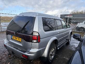 Mitsubishi Pajero-sport 2.5 TDI Intense HR 4x4 AIRCO picture 4