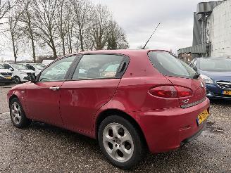 Alfa Romeo 147 1.6 T.Spark Distinctive AIRCO LEDER picture 3