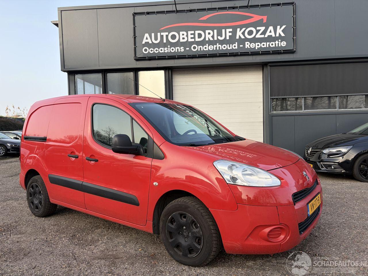 Peugeot Partner 1.6 e-HDI XR Profit Trekhaak NIEUWE APK