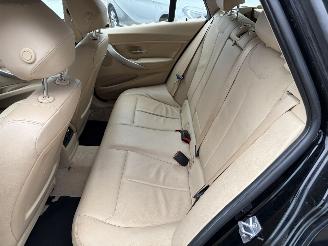 BMW 3-serie 320d EfficientDynamics High Executive Upgr picture 10