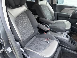 Citroën C4-picasso GRAND PICASSO 1.6 e-HDI EXCLUSIVE 7-pers AUTOMAAT picture 8