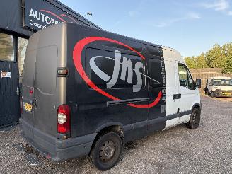 Renault Master T35 2.5 DCI L2H2 AIRCO picture 4