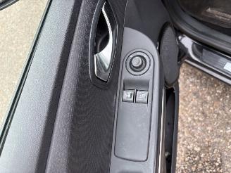 Renault Clio 0.9 TCe Night&Day AIRCO picture 8