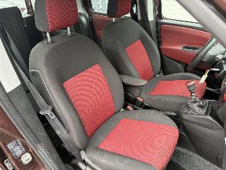 Fiat Doblo 1.4 Emotion AIRCO ROLSTOELAUTO 3+1 picture 12