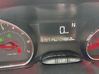 Peugeot 208 1.2 PureTech Style AUTOMAAT CRUISE NAVI picture 12
