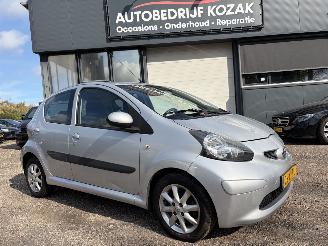 Tweedehands auto Toyota Aygo 1.0-12V AUTOMAAT NIEUWE APK 2007/9