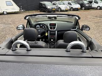 Peugeot 207 1.6 VTi Noir&Blanc AIRCO LEDER CABRIO picture 17