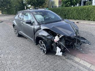 Toyota C-HR 1.8-16V Hybrid picture 1