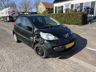 Uttjänta bilar auto Peugeot 107 1.0-12v 2008/10