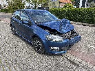 damaged passenger cars Volkswagen Polo 1.4 TDi Bluemotion 2015/6