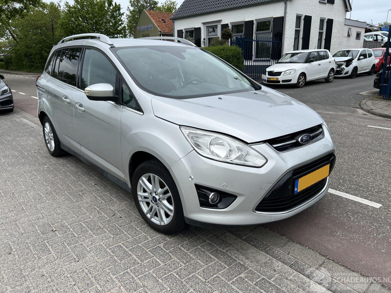 Ford Grand C-Max 1.0 Ti VCT Ecoboost Titanium