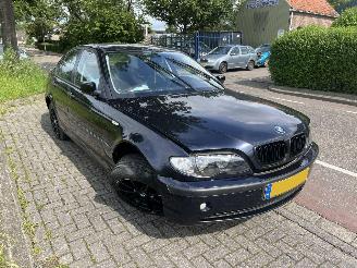 Salvage car BMW 3-serie 316i-16V 2005/2