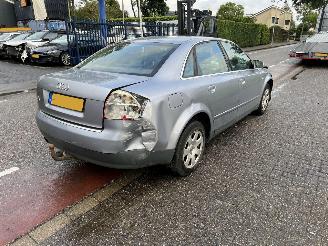 Audi A4 2.0-20V Multitronic picture 3